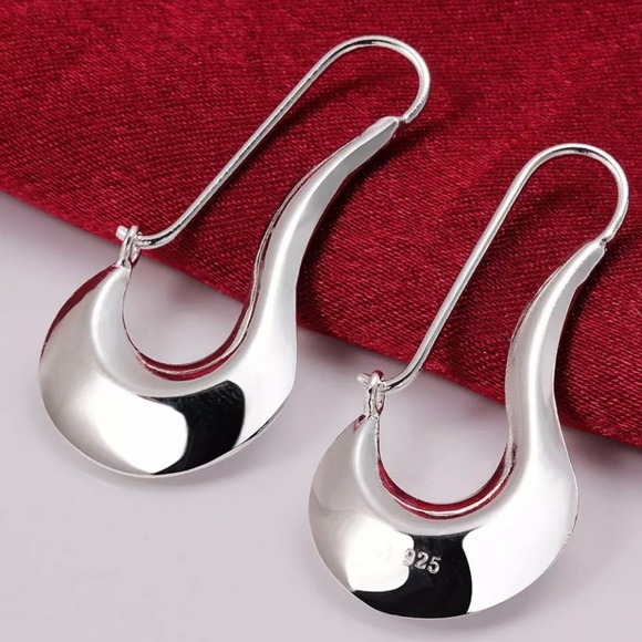 ✨Silver Wave Earrings✨ - Picture 2 of 6